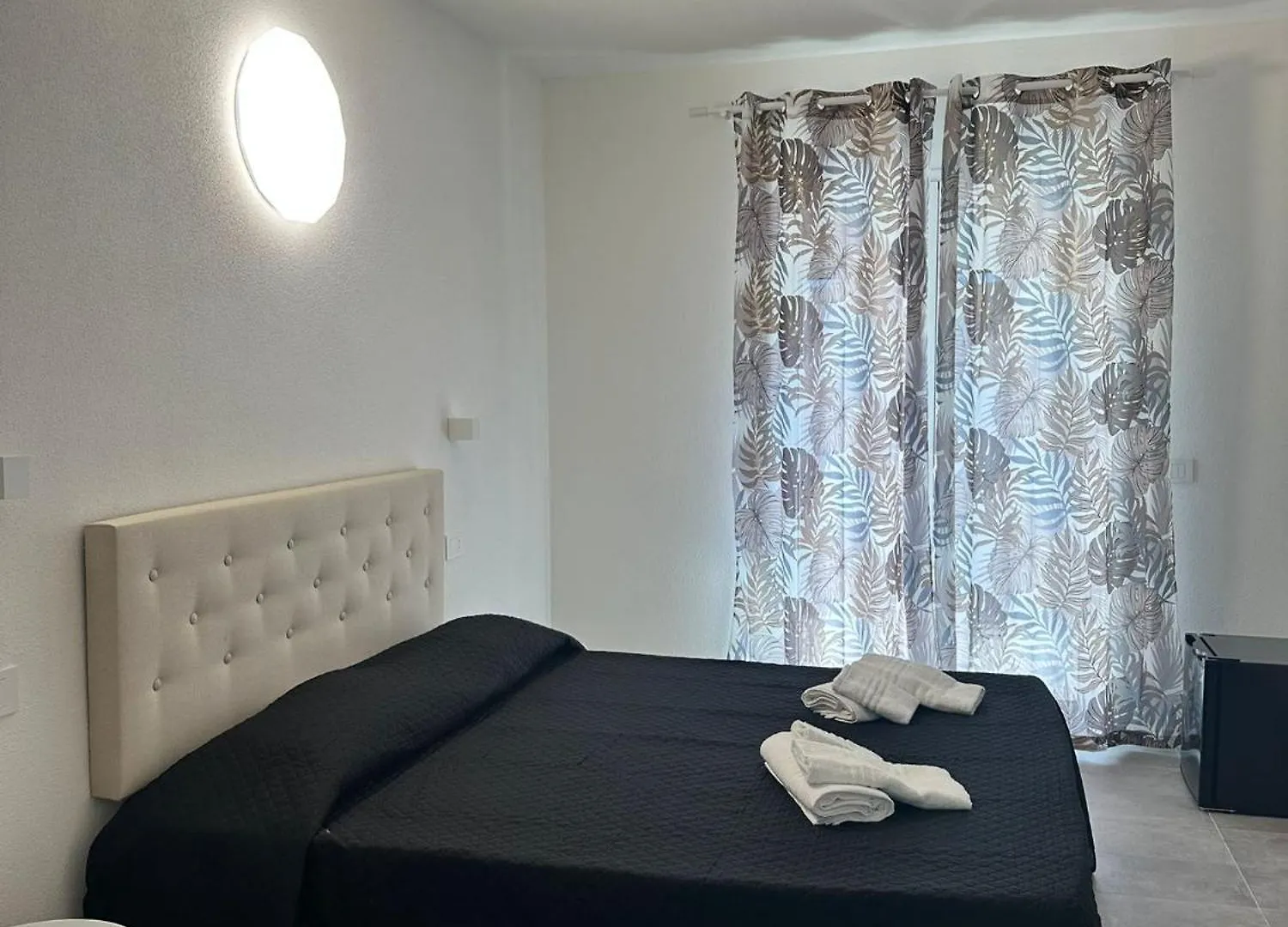 סאן תאודורו Punto Zero Rooms